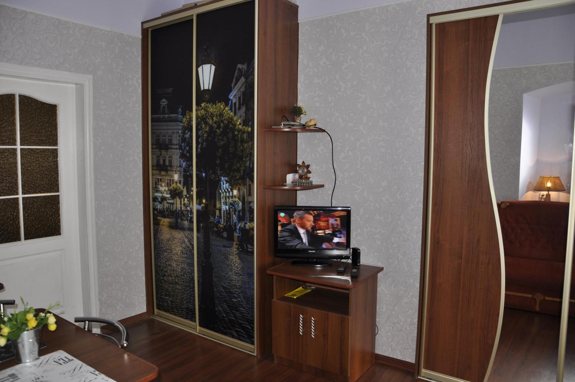 Apartment Apartments Near Rynok Square On Staroyevreyska And Fedorova Streets Lviv