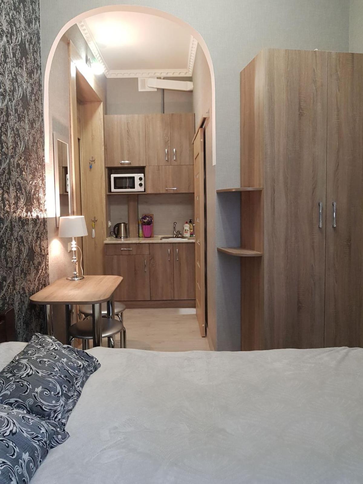 Apartments Near Rynok Square On Staroyevreyska And Fedorova Streets * Lviv